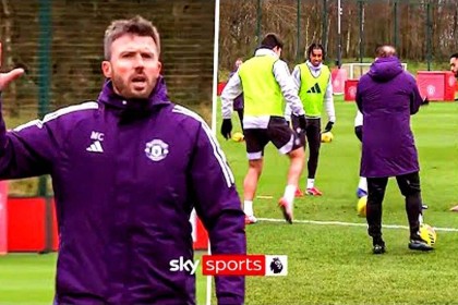 曼联若进欧冠有助获1.75亿赞助！卡里克训练示范惊呆球员，你们不行就我上