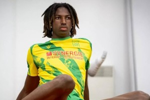 17岁法甲天才中卫成为热门抢夺对象，巴萨竞逐6大豪强