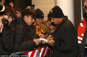 罗马租借萨拉戈萨：强制买断条款背后的战术考量与未来展望