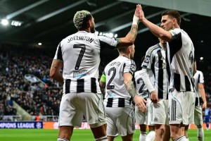 足总杯激战夜：曼城逆转纽卡斯尔，阿森纳险胜晋级，多赛切尔西晋八强