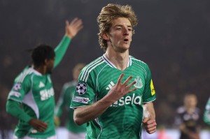 半场大四喜！戈登超希勒压凯恩 英格兰9号位的传承有了