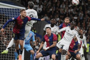 周日024 意甲：AC米兰VS国际米兰 米兰德比争冠决战，红黑军背水一战蓝黑军稳守优势