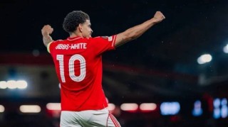 欧战狂欢夜太震撼！英超4队闯4强，意甲7队全出局太狼狈！