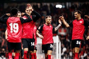 德甲焦点战前瞻：残阵斯图加特主场死磕法兰克福 攻防漏洞对决谁能抢分续命？