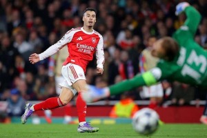 枪手废柴彻底逆袭！3场欧冠独造4球 今年夏窗险遭清洗