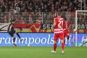 门兴0-3不敌柏林联合，夏季转会策略失误致德甲垫底